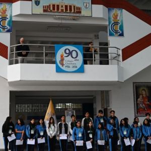 Honores a la Patria - Oración - Reconocimiento a estudiantes participantes en RAIMUN