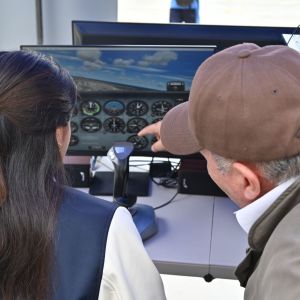Presentación de Escuela de Pilotos - Máster of the sky
